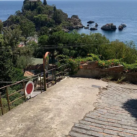 Isola Bella - Il Pescatore * Taormina